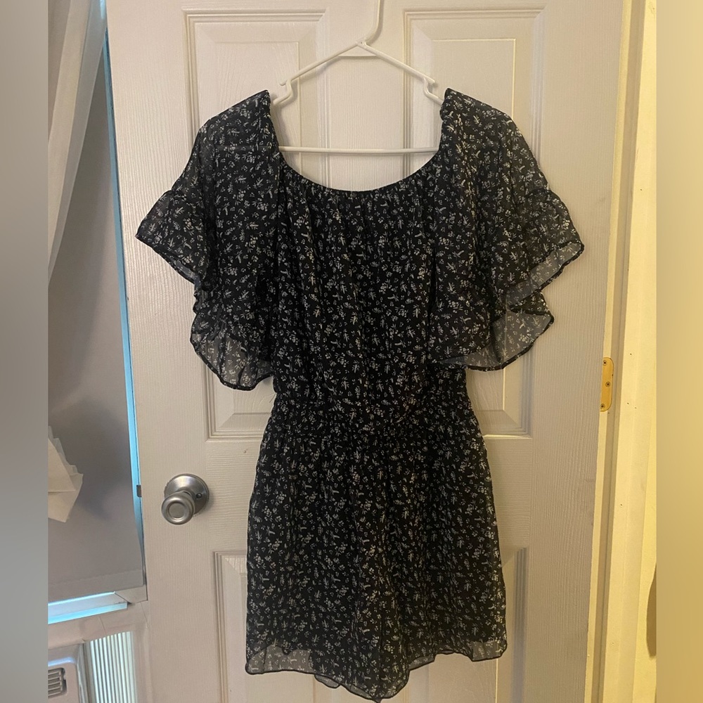 Romper - Picture 2 of 11